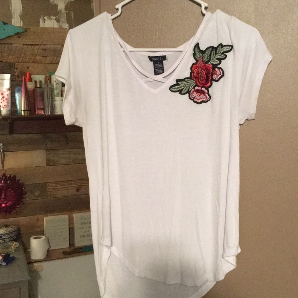 Rue 21 tshirt